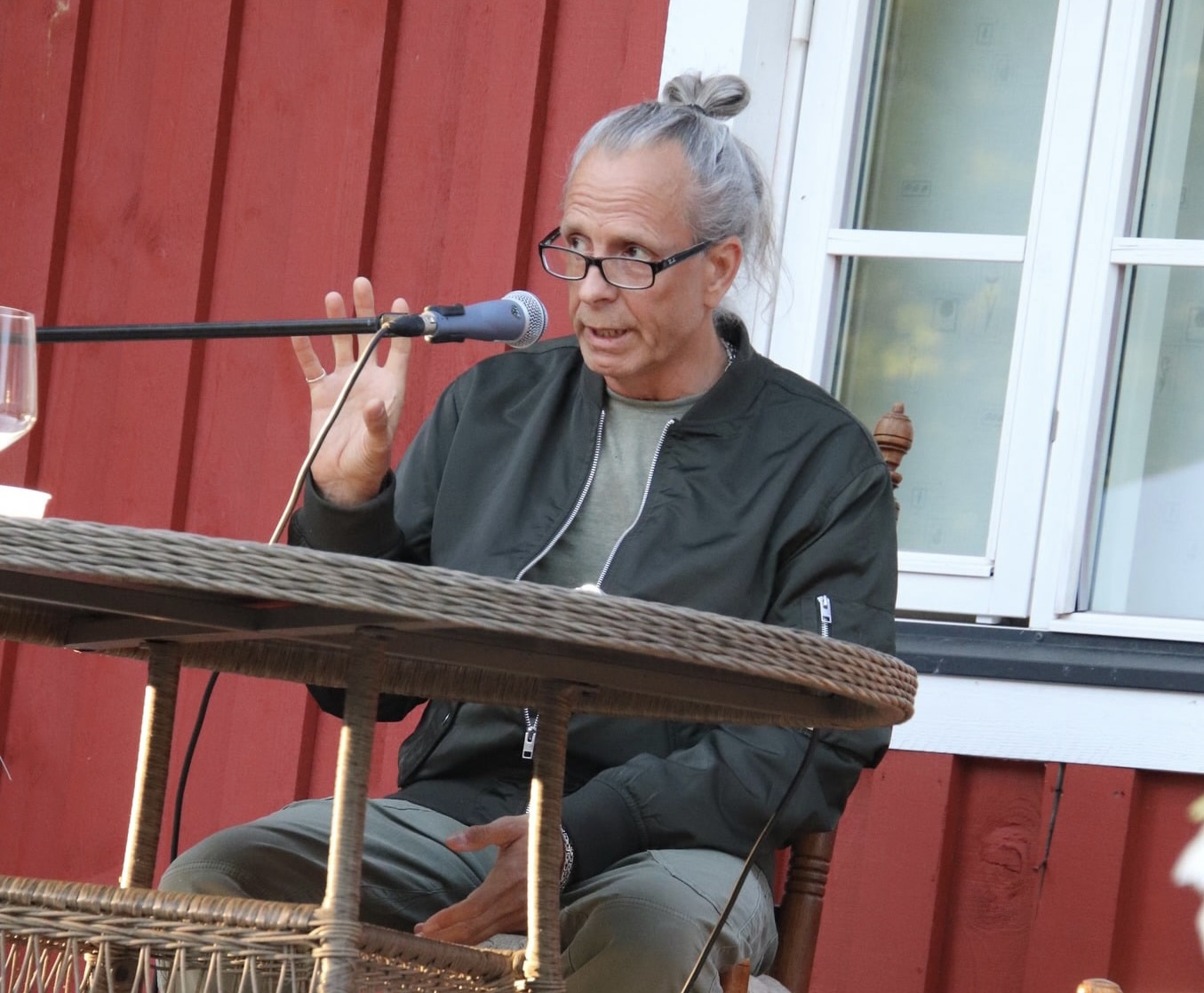 F82301B2-7E38-44A3-9258-49B748CE1725